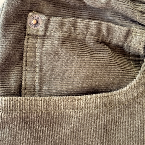 GAP 31x30 Denim Olive Corduroy Slim Straight Pants Boys's Size 18 (31in. Waist) - Picture 6 of 10